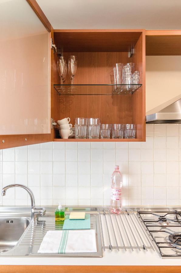 Flat 13: Elegante E Luminoso Con Terrazzo Privato Daire Bolonya Dış mekan fotoğraf