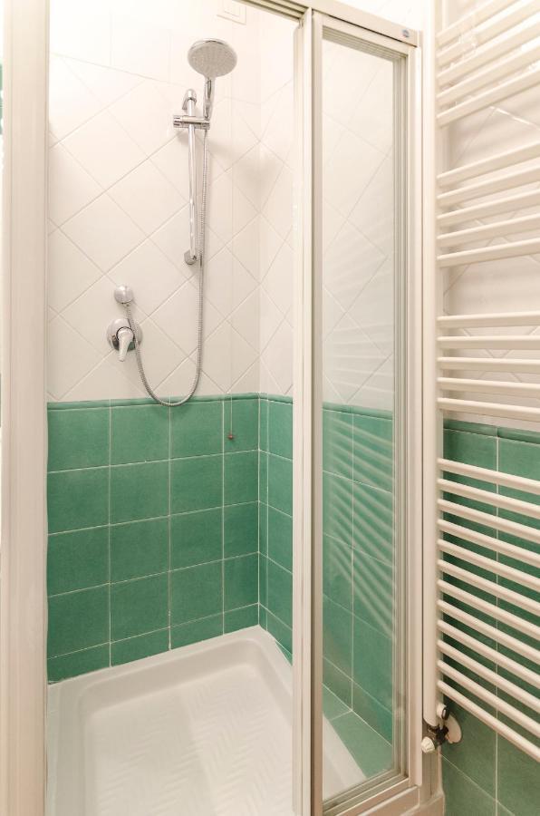 Flat 13: Elegante E Luminoso Con Terrazzo Privato Daire Bolonya Dış mekan fotoğraf