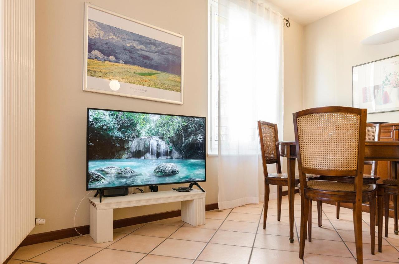 Flat 13: Elegante E Luminoso Con Terrazzo Privato Daire Bolonya Dış mekan fotoğraf